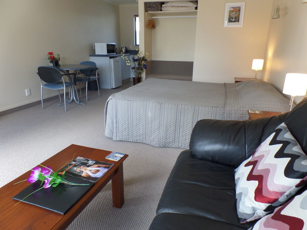 Centre Court Motel ブレナム エクステリア 写真
